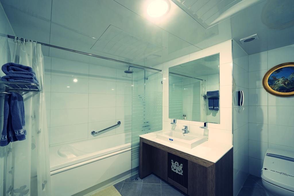 Benikea Premier Hotel Siheung Extérieur photo