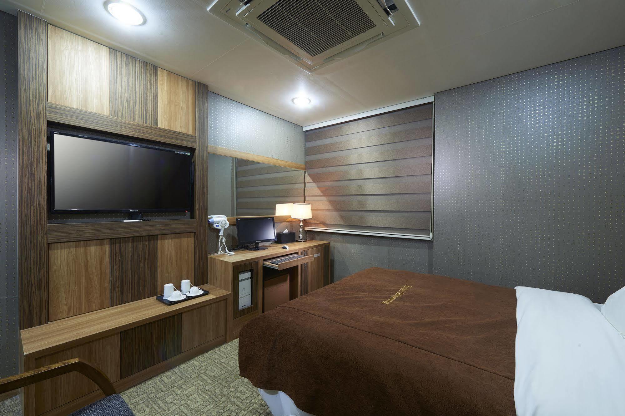 Benikea Premier Hotel Siheung Extérieur photo