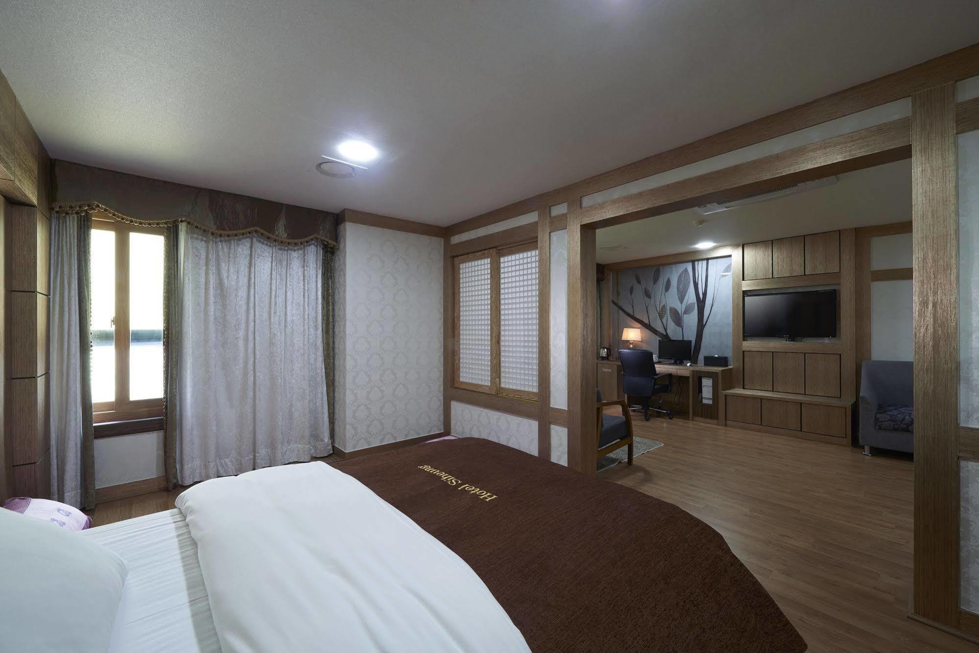 Benikea Premier Hotel Siheung Extérieur photo