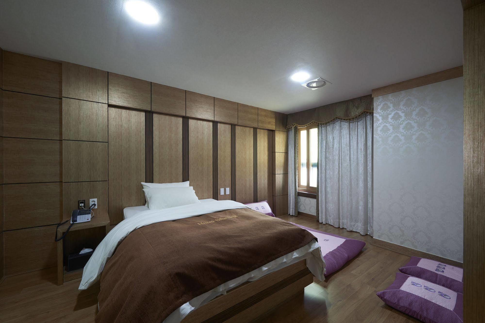 Benikea Premier Hotel Siheung Extérieur photo